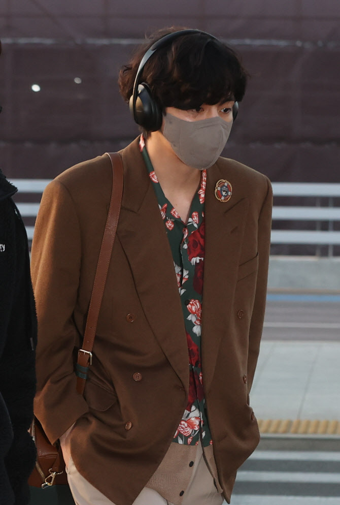 미국으로 떠난 BTS… 그래미 트로피 거머쥘까