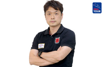 'PBA 큐스쿨 1위' 김욱 "당구 우상 조재호와 결승 대결 하고파"