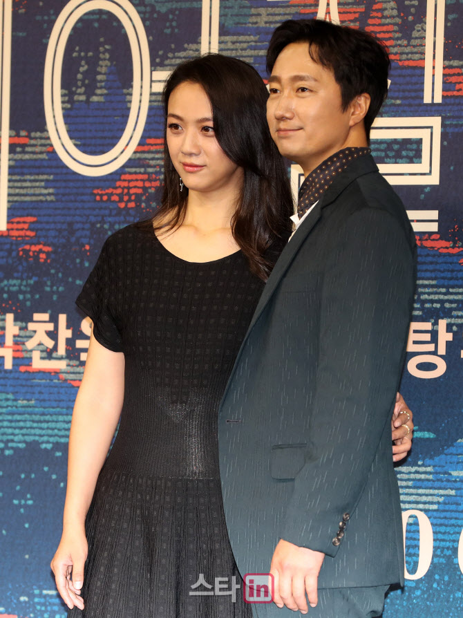 [포토]탕웨이-박해일, 영화 '헤어질 결심'에서 만나요!
