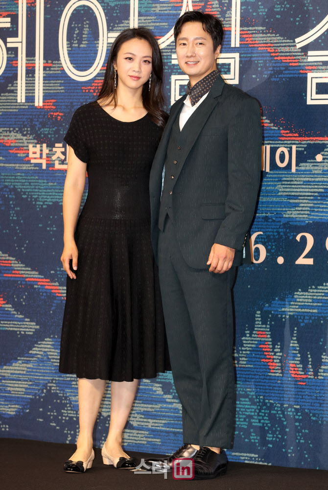 [포토]탕웨이-박해일, '영화 '헤어질 결심'의 주연