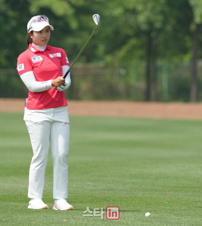 [포토]유서연 '조준은 버디죠'