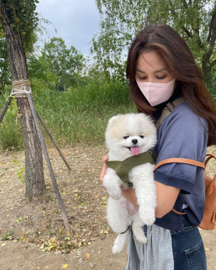 고소영, 환경의 날 맞아 자녀와 '플로깅'…선한 영향력