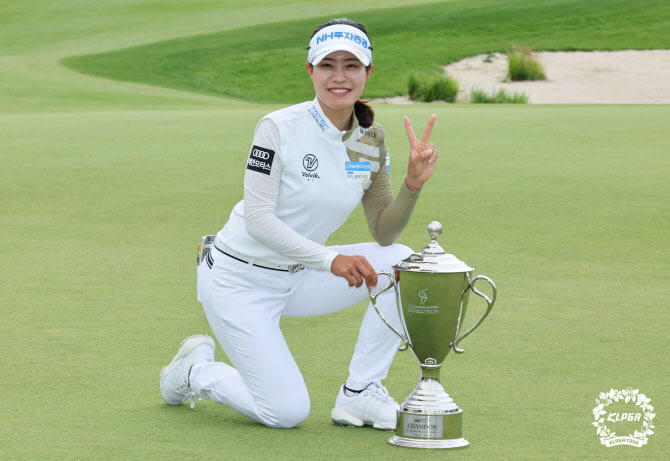 상금랭킹 1위 등극한 박민지 “올해는 기록에 연연하지 않을 것”