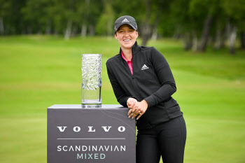 그랜트, DP 월드투어의 첫 여성 챔피언…스칸디나비안 우승