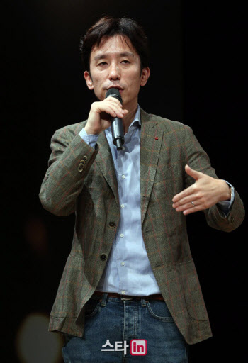 유희열, 표절 논란 재차 사과…"'생활음악' 발매 취소"