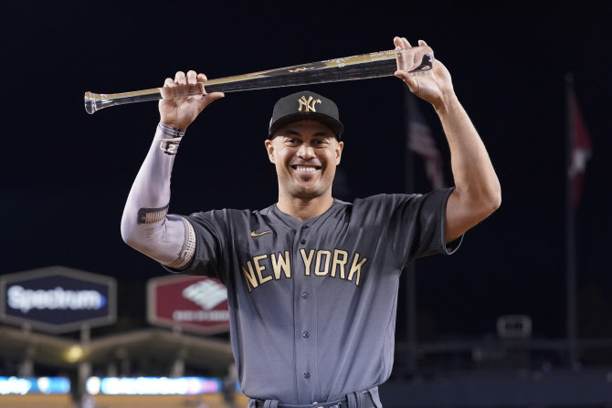 '비거리 139m 대형홈런' 스탠튼, MLB 올스타전 별중의 왕별