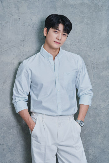 '우영우' 강태오 “한바다즈와 시트콤 찍고 싶어요"②