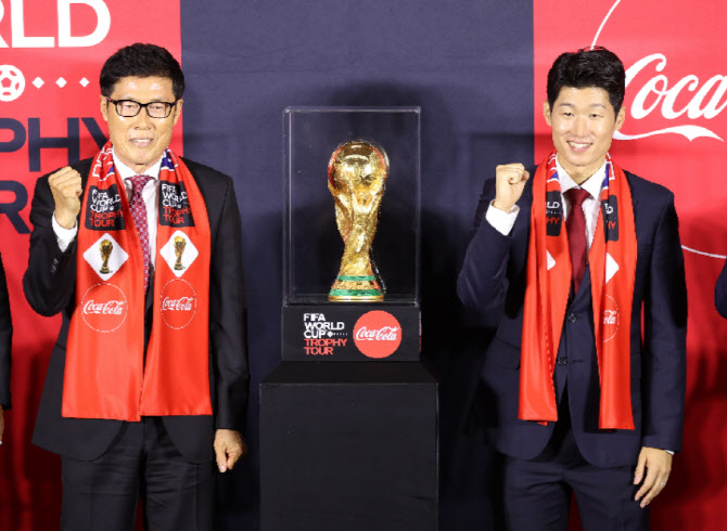 '한국 축구 레전드' 차범근·박지성 이구동성 "이젠 손흥민이 최고!"