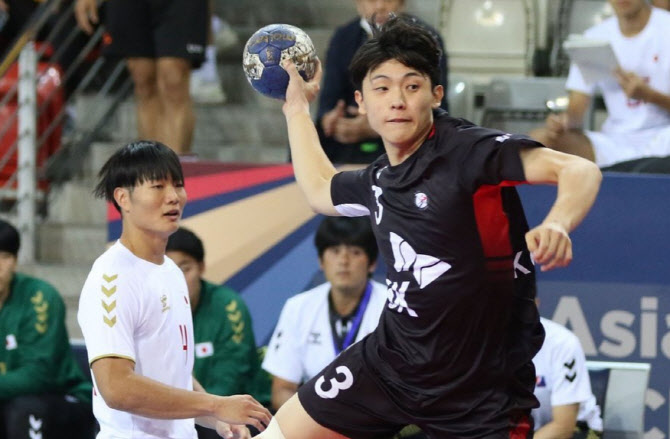 U-18 남자 핸드볼, 일본 꺾고 8년 만에 아시아선수권 결승 진출