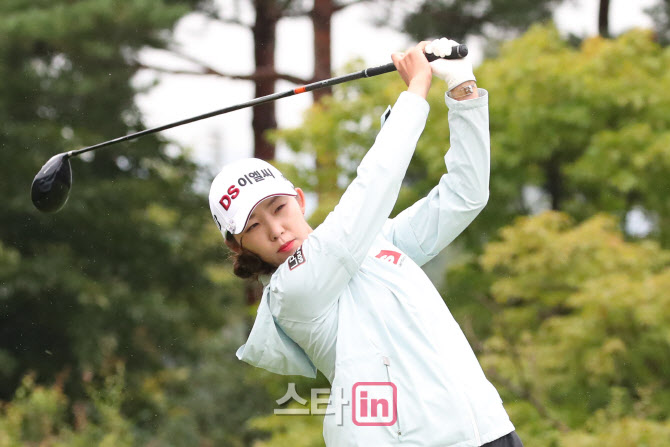 [포토]배소현, 어제의 좋은 감을 오늘까지 이어가겠어