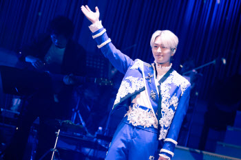 샤이니 온유, 일본 첫 솔로 투어 전석매진 속 마쳐