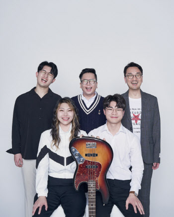 이한철 참여 뮤지로컬 시즌2 음원 '전국 디스코 자랑" 발매