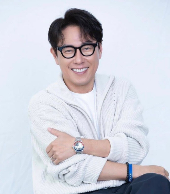 가요계 코로나 재확산에 긴장…'확진 여파' 일정 취소 이어져