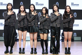 '데뷔' 퀸즈아이 "퍼포먼스 여왕 될 것"