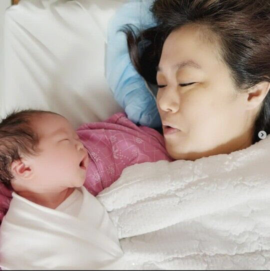 43세 이재은, 재혼 후 득녀…남편 "태리엄마 고생했어"