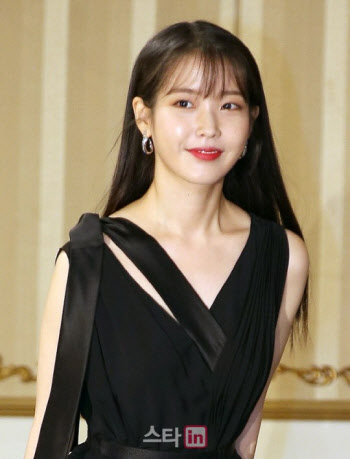 아이유 '잔소리', 금영노래방 연간차트 1위