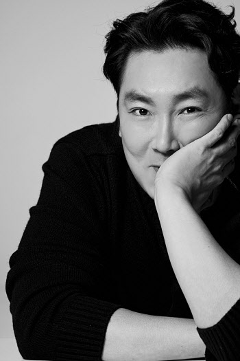 조진웅, 7년 만에 '나쁜엄마'로 안방극장 컴백… 라미란 남편 役