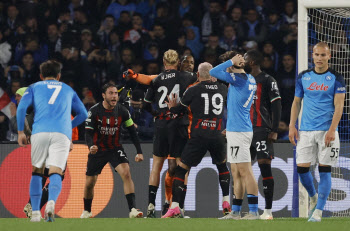 ‘김민재 빠진’ 나폴리, 뒤집기 실패... 밀란에 밀려 UCL 4강 좌절