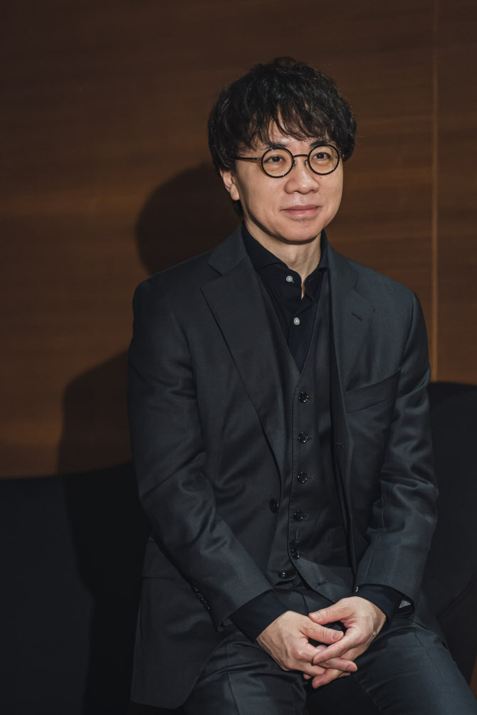 '스즈메' 신카이 마코토 감독, 내일(29일) '뉴스룸' 출격