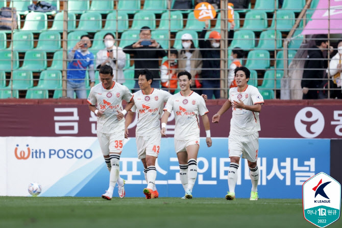 ‘잠시 이별’ 앞둔 제주 이창민, “홈 첫 승은 하고 가겠다”