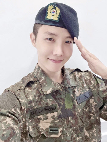 BTS 제이홉, 36사단 신교대 조교 됐다 "평가절차 거쳐"