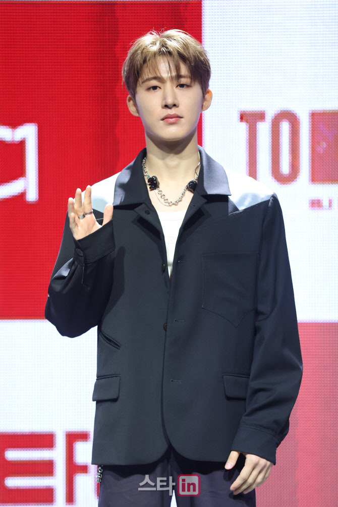 [포토]비아이, 긴장한 표정~