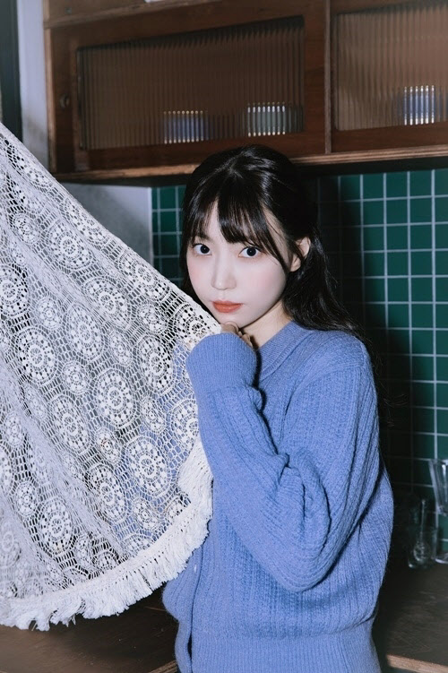 유서하, 더블엑스엔터테인먼트와 전속계약