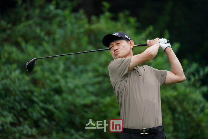 한국오픈에 나온 미드아마 챔피언 김영철 "신세계가 따로 없네요"