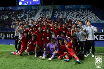 한국 U-17 축구, 태국 꺾고 2회 연속 월드컵 본선행 확정