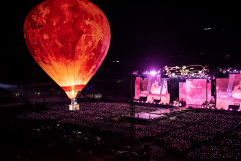 아이유 잠실 주경기장 콘서트, 극장서 다시 본다