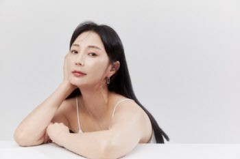 안혜경, 9월의 신부 된다…"비연예인 연인과 비공개 결혼"
