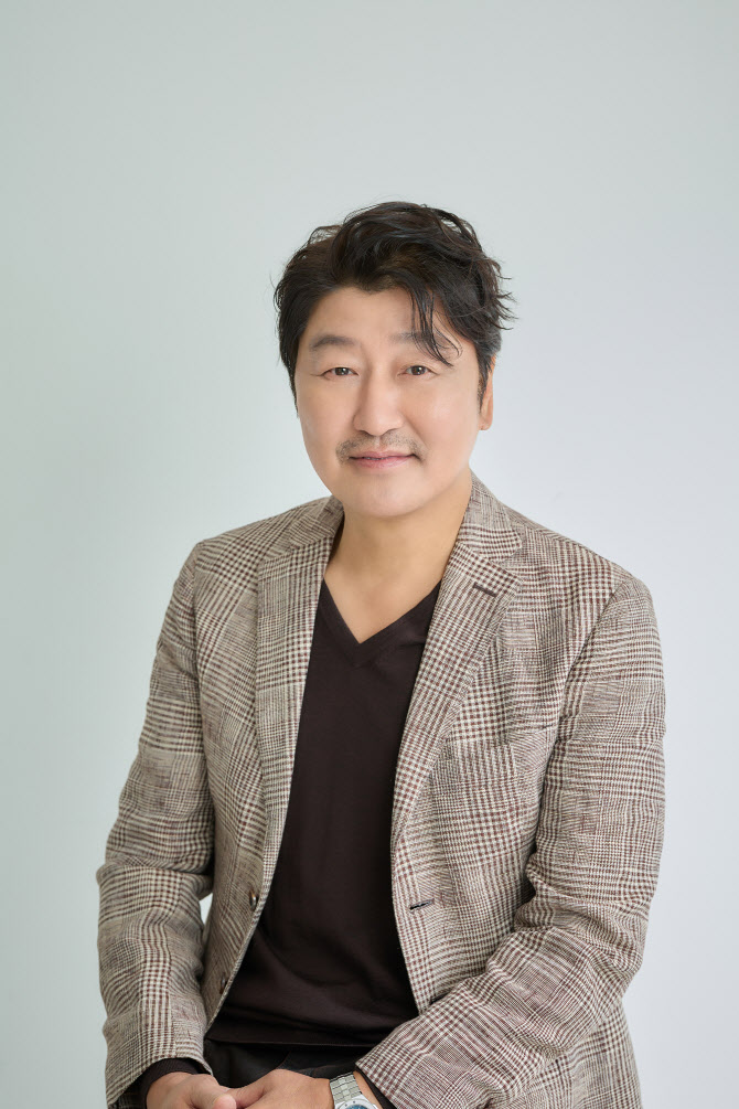 '거미집' 송강호 "BIFF 호스트 민망하지만…작은 도움 드리고 싶었다"[인터뷰]②