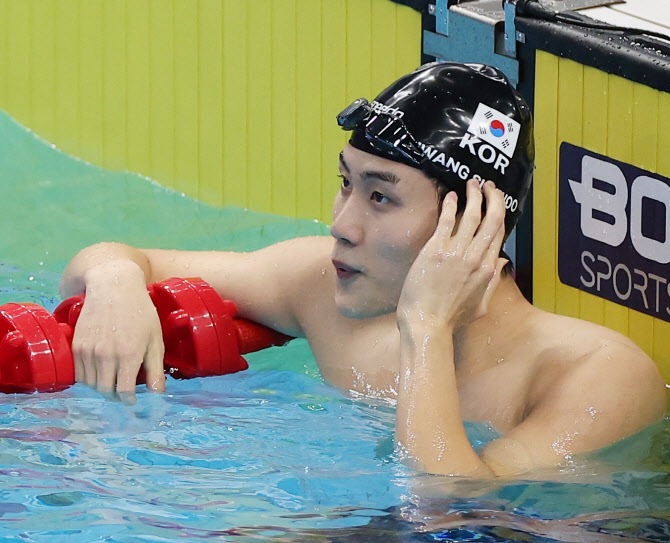 황선우, 자유형 100m 예선 48초54 2위로 결승 진출…‘판잔러 제쳤다’[아시안게임]