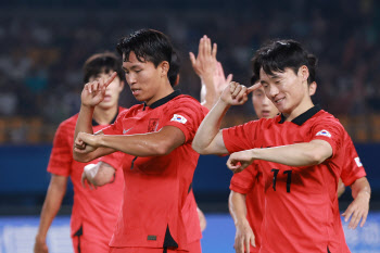 ‘백승호-정우영 골→대회 첫 실점’ 황선홍호, 키르기스스탄에 2-1 앞선 채 전반 종료