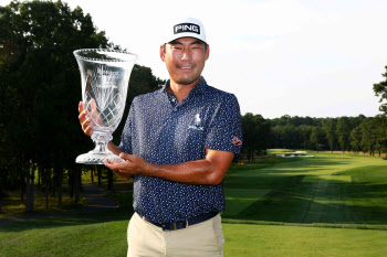 김찬, 13년 도전 끝에 마침내 PGA 입성..콘페리 2위로 PGA 카드 획득