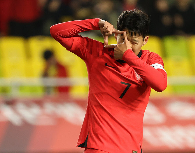 '손·이·김·황 모두 골맛 봤다' 클린스만호, 약체 베트남 상대 6-0 대승