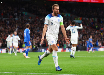 ‘케인 2골’ 잉글랜드, 이탈리아 3-1로 꺾고 유로 2024 본선 진출