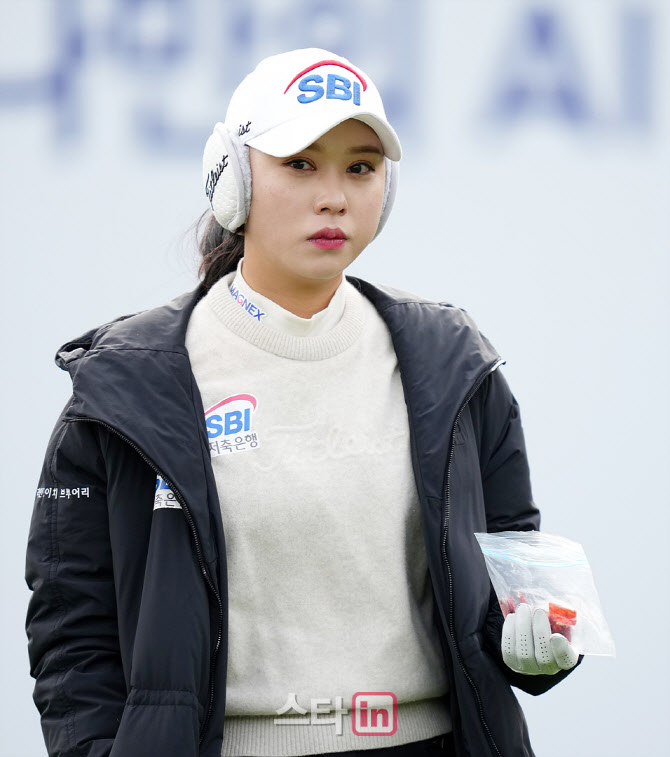 [포토]문정민 '간식 타임이에요'