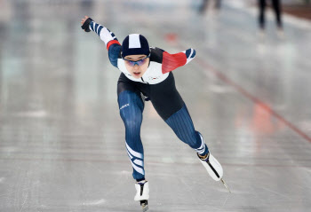 '新빙속여제' 김민선, 4대륙선수권 女500m 동메달 획득