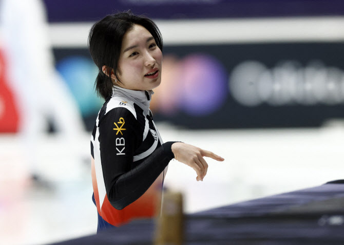 쇼트트랙 차세대 에이스 김길리, 세계선수권 여자 1500m 금메달