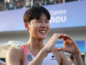 근대5종 성승민 이어 전웅태 동메달 획득... 올림픽 전망 밝혀
