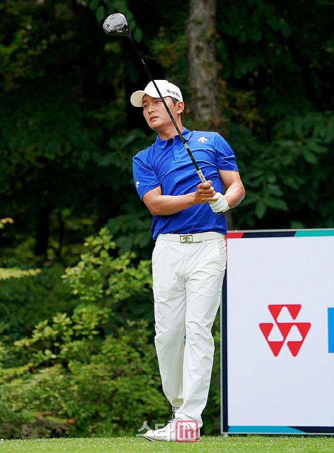 [포토] 김영수 '어려운 홀, 정직하게 간다'