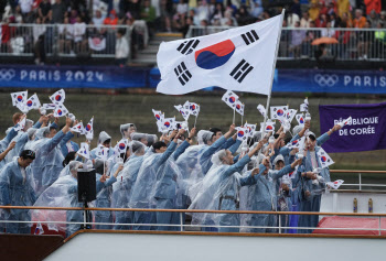 한국이 북한? 셔틀버스는 찜통…파리올림픽 왜 이래?