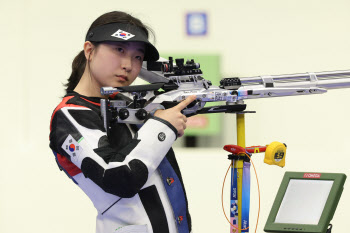 '16살 최연소 국가대표' 반효진, 대한민국 100번째 金 주인공