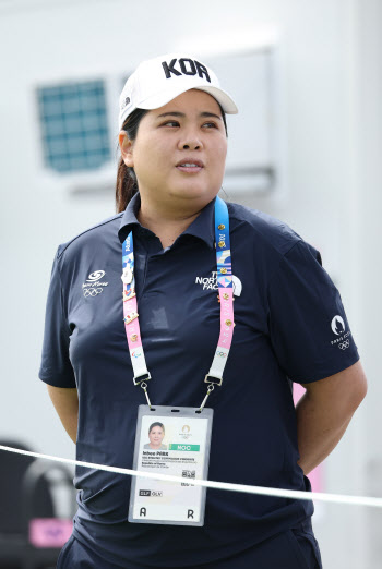 골프장 찾은 박인비 "편하게 경기하면 좋은 결과 있을 것"