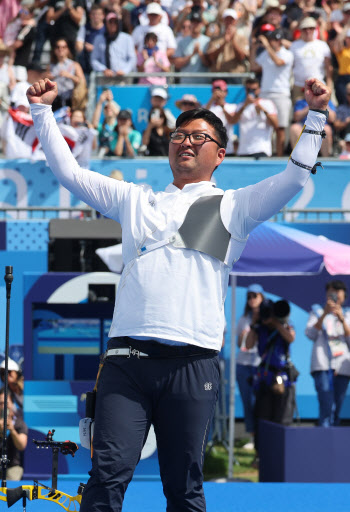 '꾸준함의 상징' 김우진, 드디어 개인전 金 한 풀었다...그랜드슬램 달성[파리올림픽]