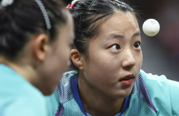 한국 여자 탁구, 스웨덴 꺾고 단체전 4강 진출...메달 보인다