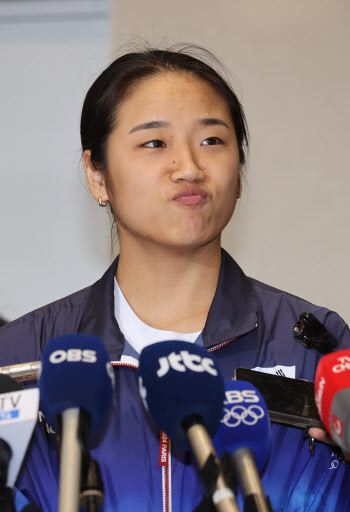 "안세영이 손흥민·김연아급?"...협회, 반박 나섰다 '꼰대' 역풍