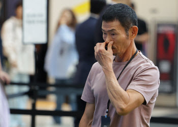 ‘아동학대 혐의’ 손웅정·손흥윤 등 약식 기소... 치료 프로그램 이수도 명령