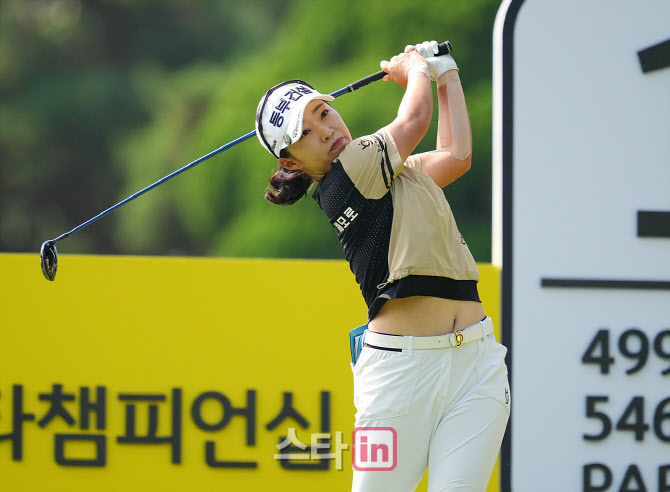 [포토]김수지,우승위해 추격을 시작한다